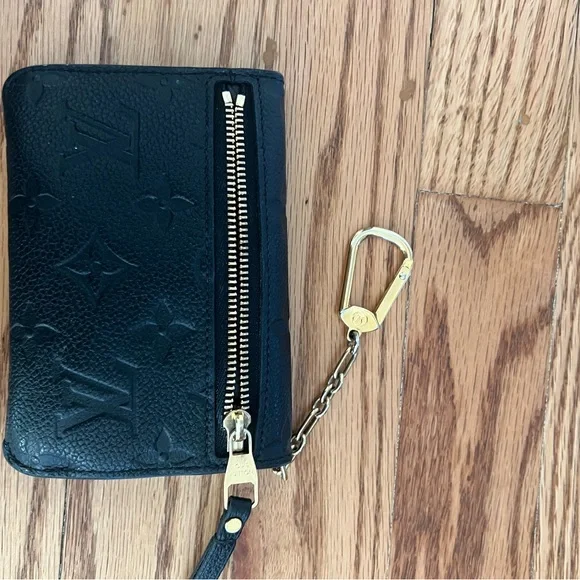 LV black leather authentic Empriente Key Pouch - Picture 9 of 9